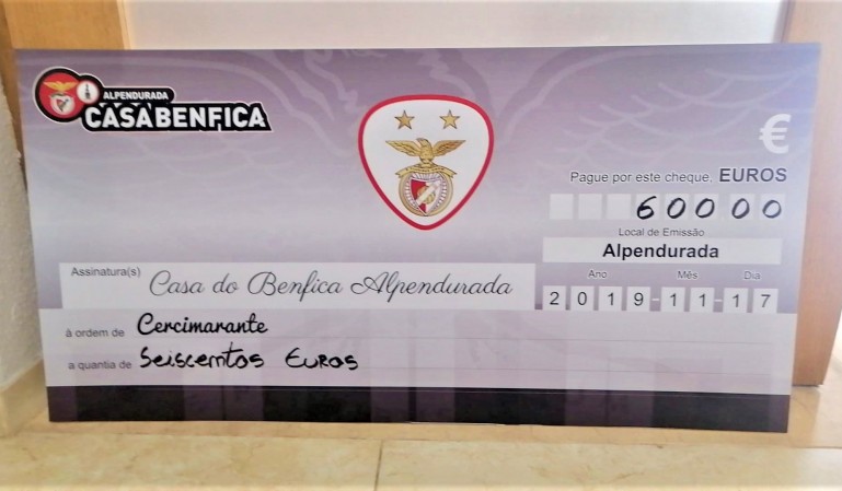 Casa do Benfica de Alpendurada faz donativo à Cercimarante